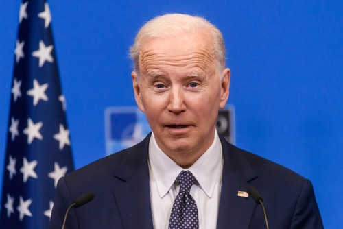 Asked For His Opinion on Roe Versus Wade, Biden Answers “Wade”… Explains He Doesn’t Like Boats [Satire]