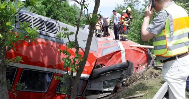At Least 4 Dead as Train Derails in the German Alps