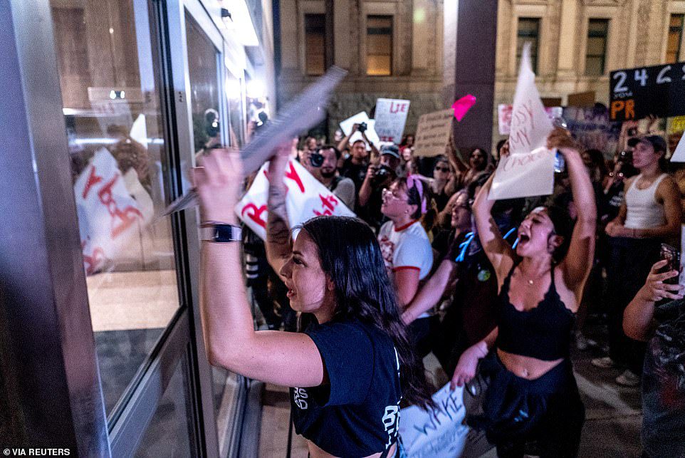 AZ Senate Taken To Safe Location In Capitol Basement As Angry Leftist Mob Swells Outside Capitol and Bangs On Glass: “While working inside we were interrupted by the sound of bangs and smell of tear gas”