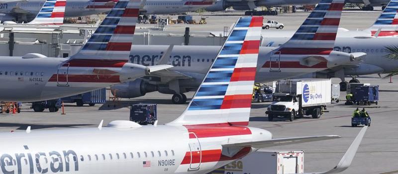 Mom Torches American Airlines for Nearly Losing ‘Chaperoned’ Daughter