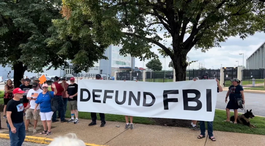Saint Louis Patriots Led by TGP’s Jim Hoft and Bill Hennessy Protest FBI Field Office Following the Abusive Raid on Trump’s Home