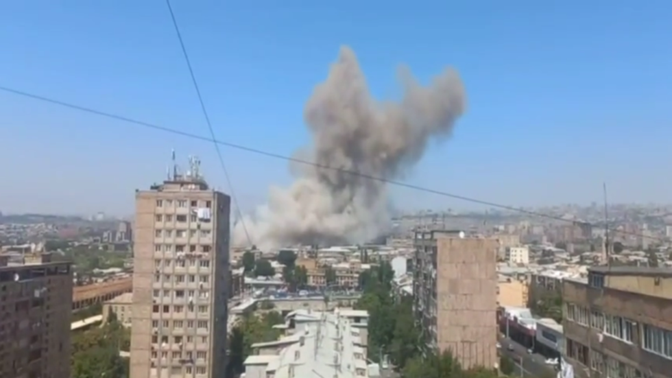 Explosion rocks Armenian capital (VIDEO)