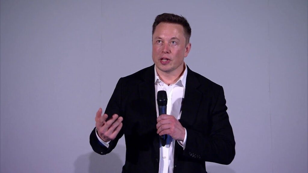 Elon Musk Trashes ‘Traditional Media’ Catering to ‘Polarized Extremes’ for Profit in Letter to Twitter Advertisers