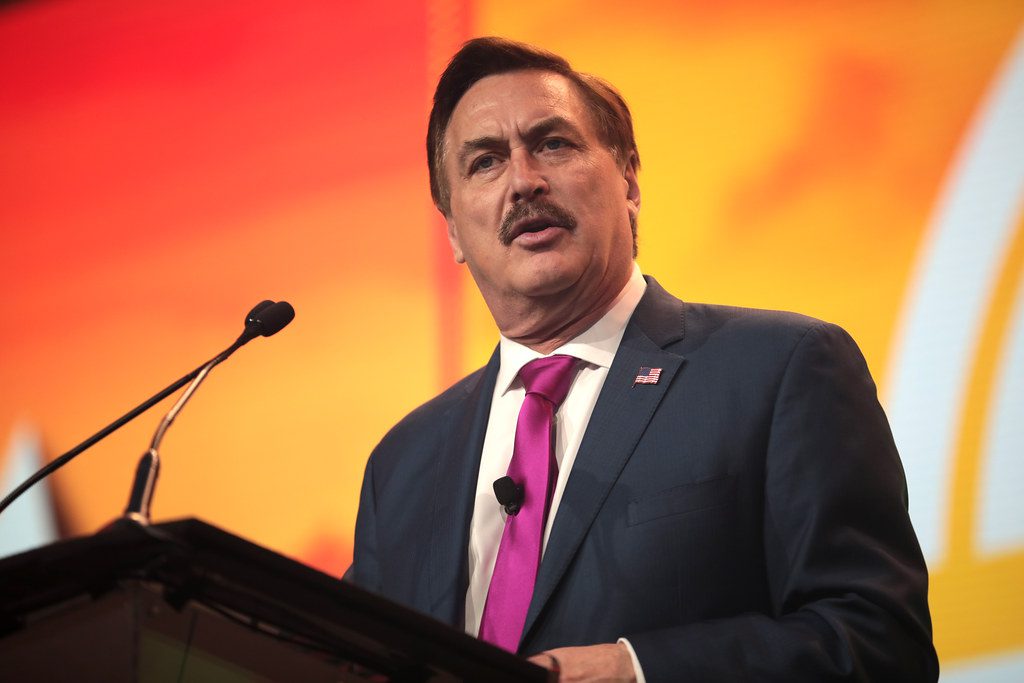 Mike Lindell Heading to Florida to Personally Donate Pillows and Blankets to Hurricane Victims