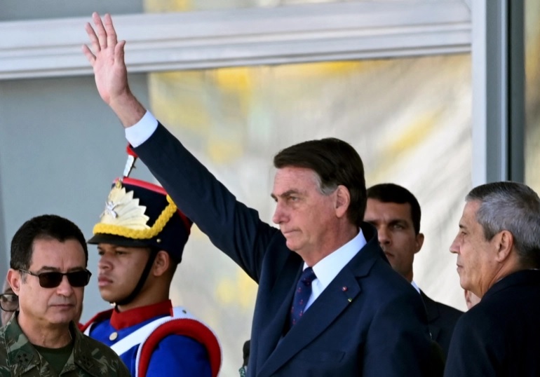 Breaking Report: The Brazilian military stands with Bolsonaro… is prepared to invoke Article 142…