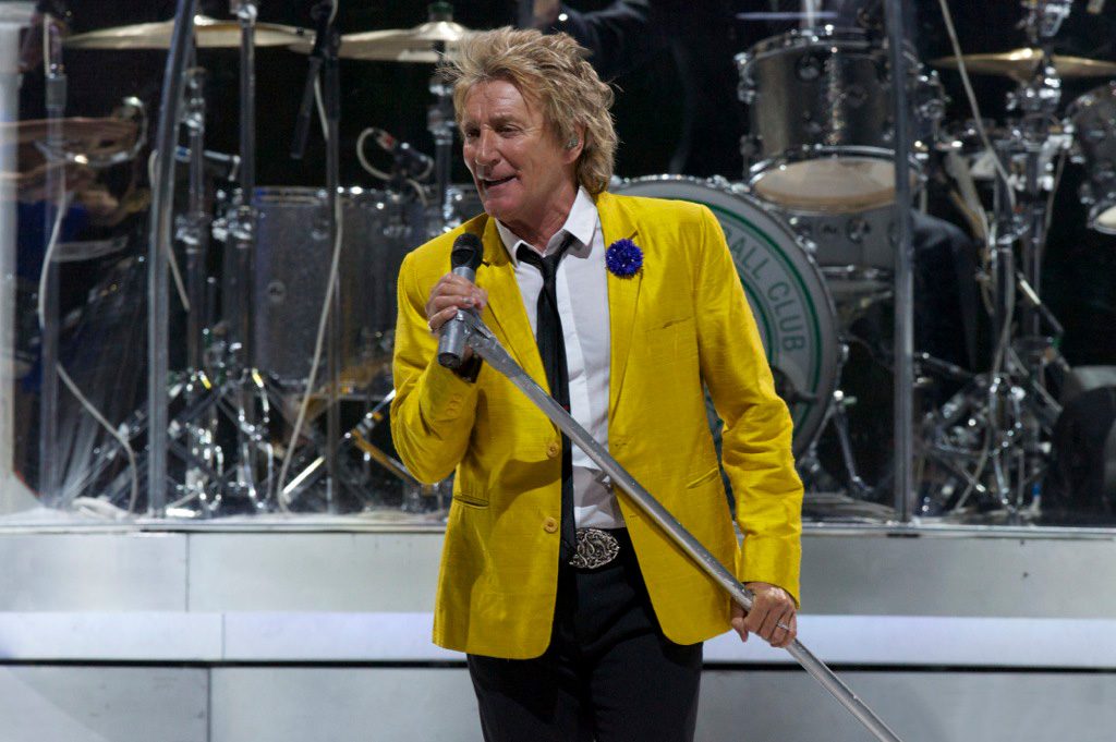 11-Year-Old Son of Singer Rod Stewart Rushed to Hospital for Suspected Heart Attack