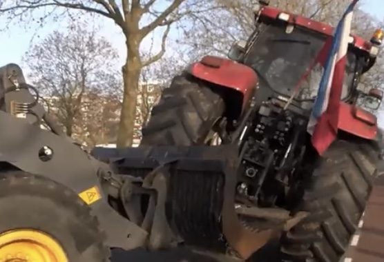 Netherlands Police Use Heavy Machinery to Tip Over Tractors With Farmers Inside Them