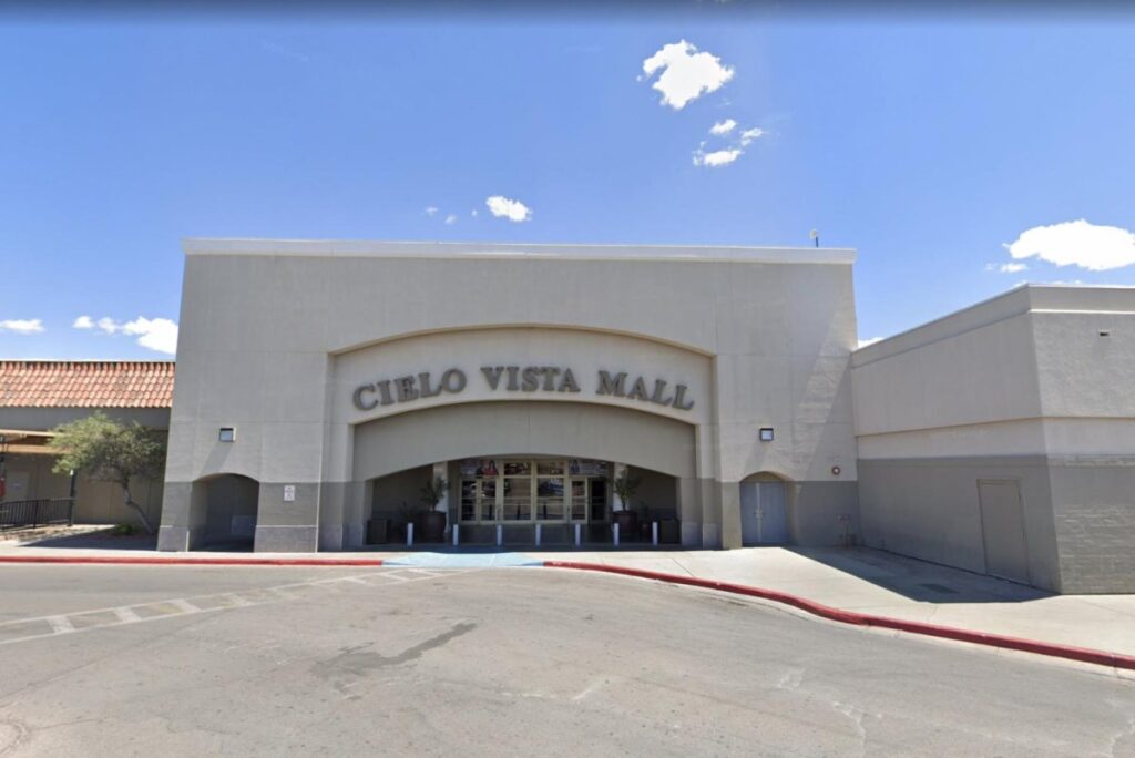 1 dead, 3 wounded in El Paso mall shooting; 2 suspects in custody