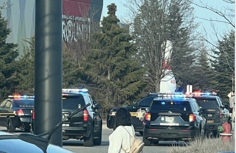 BREAKING Report: Active Shooter At Great Lakes Crossing Mall in Auburn Hills, MI...UPDATE: No Confirmed Shooter...No Injuries...Tasers Were Deployed By Police During Routine Incident at Food Court...Someone At Mall Yelled, “Shots fired!”