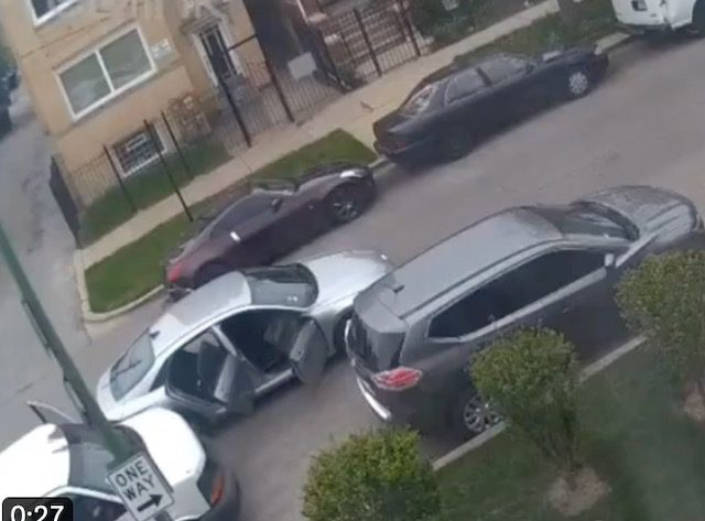 SHOCKING OUT-OF-CONTROL CRIME SPREE In Dem-Ruled City of Chicago: Armed Group Reportedly Commits 10 Robberies In 30-Minutes [VIDEO]