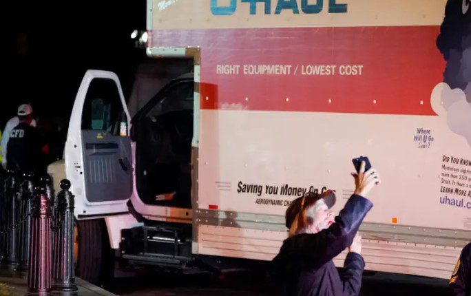 U-Haul Crashes Into Barrier Near White House, Here’s What They Found Inside
