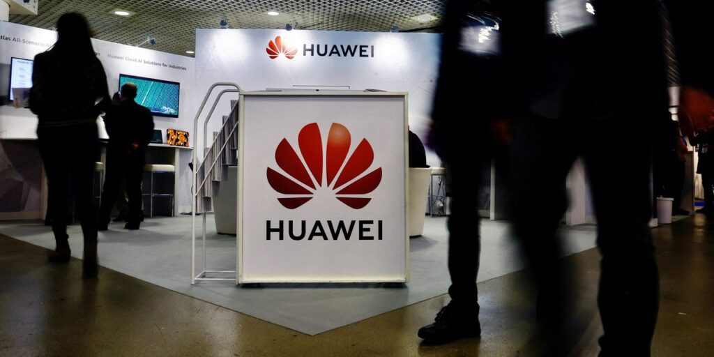 U.S. Tracked Huawei, ZTE Workers at Suspected Chinese Spy Sites in Cuba