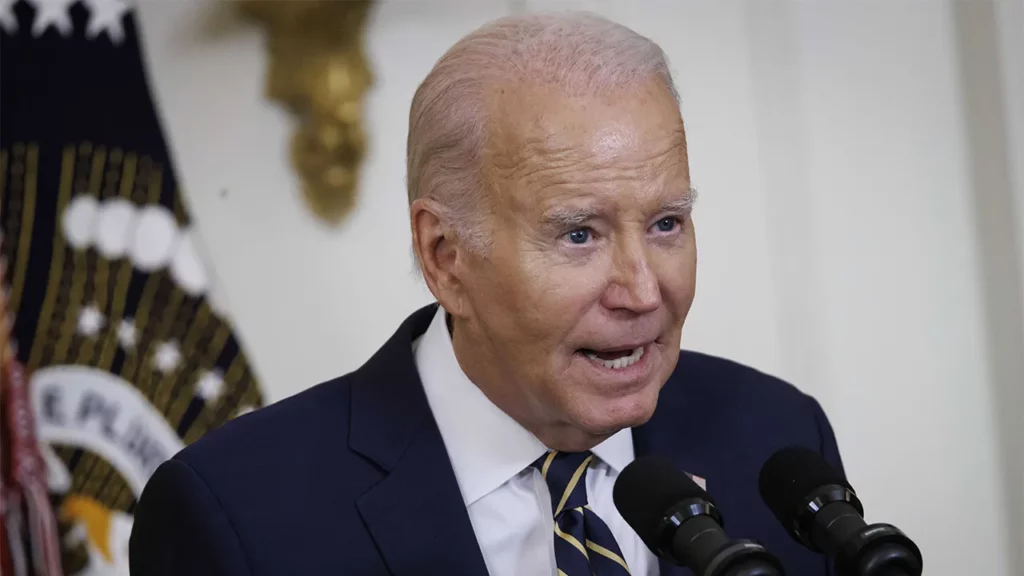 Biden uses minor fire at his house to claim he knows what it's like to lose a home while visiting Maui