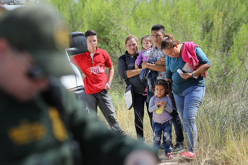 Report: Number Of Migrant Families With Children Crossing Border Tripled In Last 2 Months