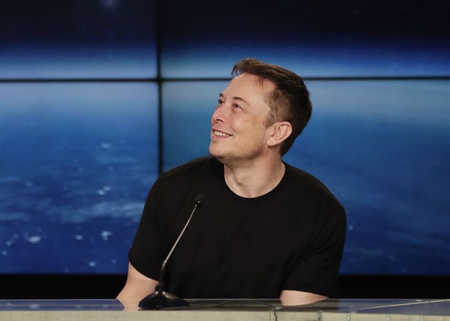 Elon Exposes Hypocrisy of Biden DOJ After They Target Him Over SpaceX Not Hiring 'Asylees'