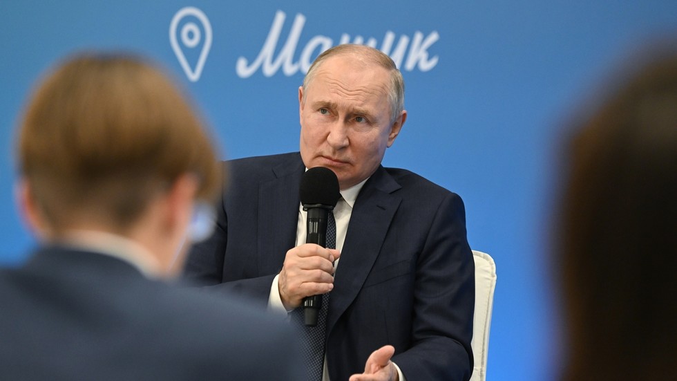 Russia is ‘absolutely invincible’ – Putin