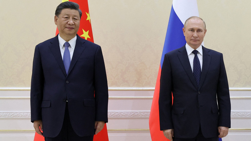 Putin confirms trip to China