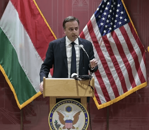 Lunatic US Ambassador Continues Attacking Hungary After Government Minister Celebrates WWII Leader