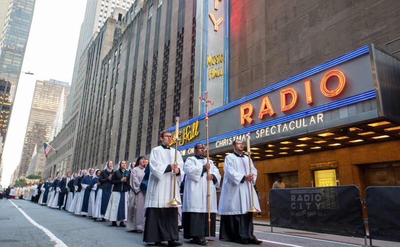 Massive NYC Eucharistic procession shows that God’s beauty can heal our broken world