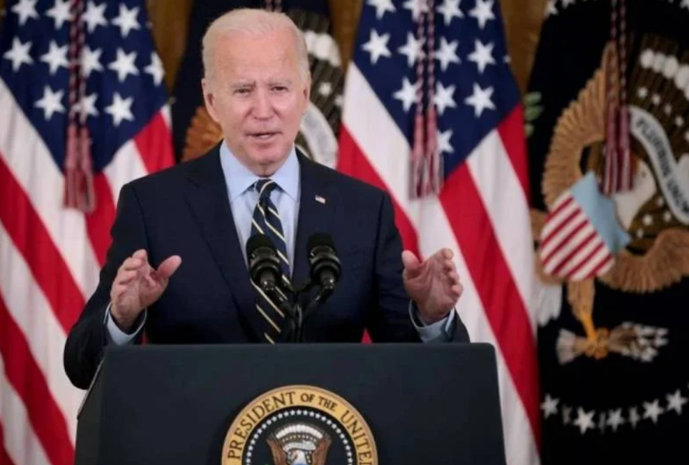 American edition: Biden could not convince Americans of the need to help Kyiv