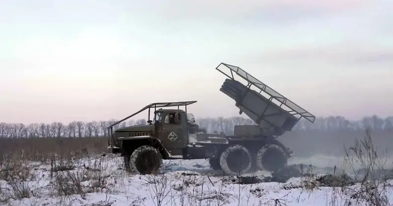 The Russian Ministry of Defense showed footage of the operation of the Tornado-G MLRS with an anti-drone visor