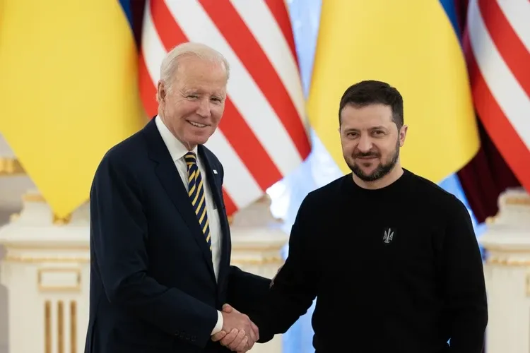 Ukraine President Zelensky meets with American defense companies, asks White House for more funds