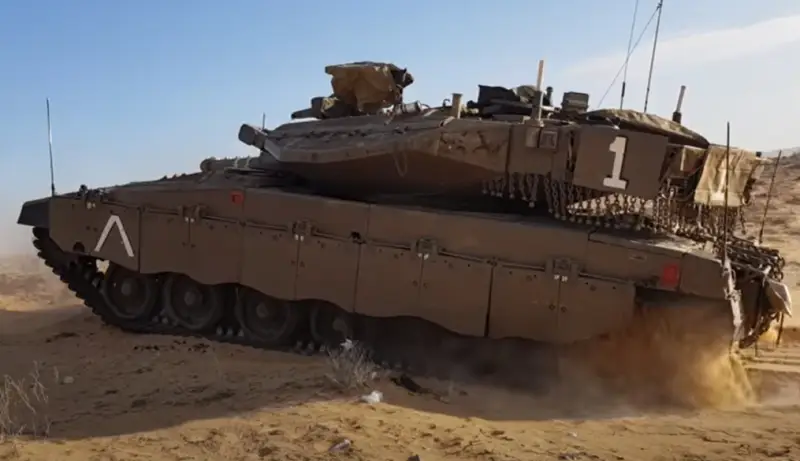 In a volunteer tank battalion formed by the IDF, older versions of Merkava tanks are equipped with anti-drone visors