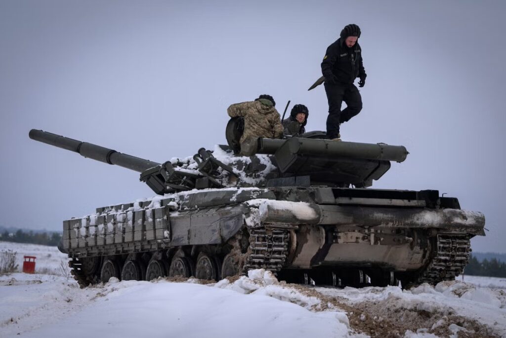 Ukraine-Russia war live: Putin’s troops advancing along ‘entire front line’, Kyiv military warns