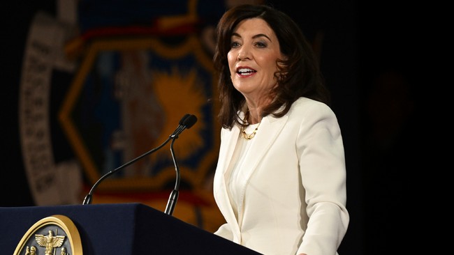 NY Gov. Kathy Hochul Issues Apology After Making Ridiculous Analogy About Israel-Hamas War