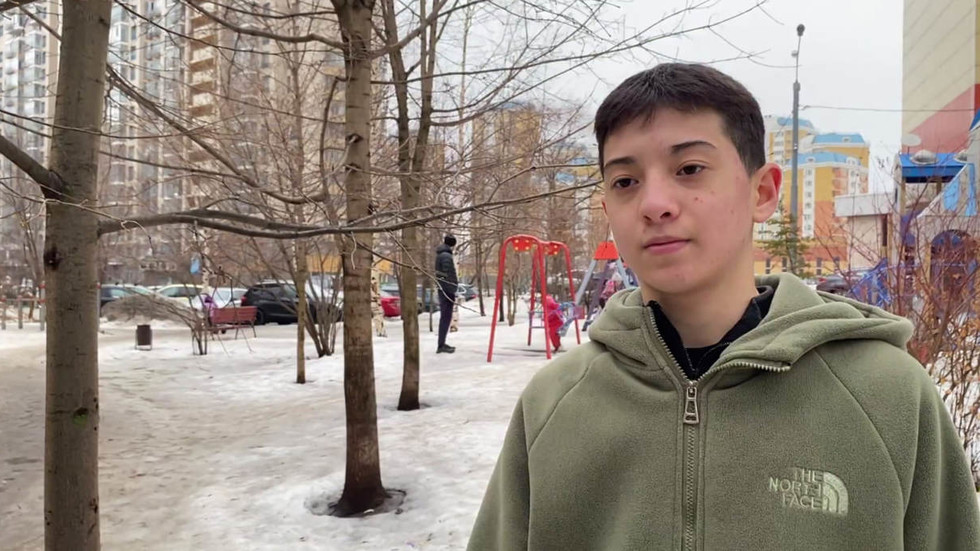Hero teen helps over 100 to safety during Moscow terrorist attack