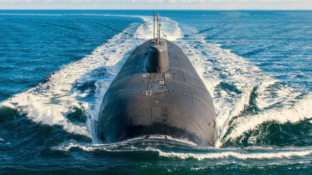 Russia executes bold maneuvers with 11 nuclear subs in the Atlantic