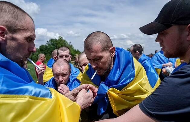 Russia, Ukraine Swap 150 POWs In First Exchange In Months