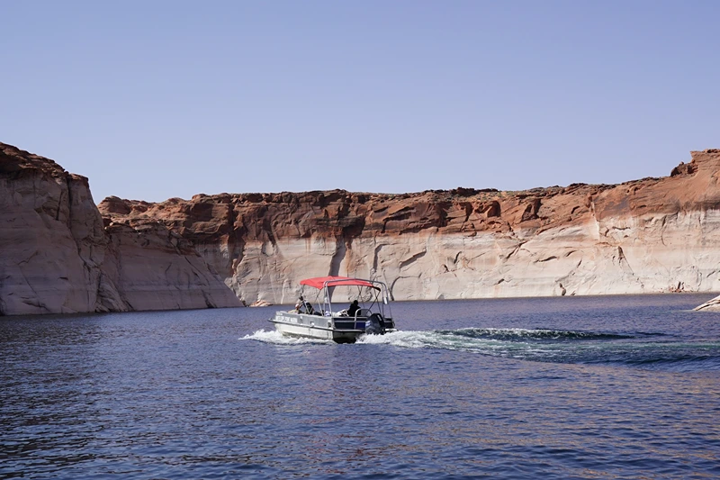 3 Dead, Including 2 Children, After Boat Capsizes In Arizona Lake