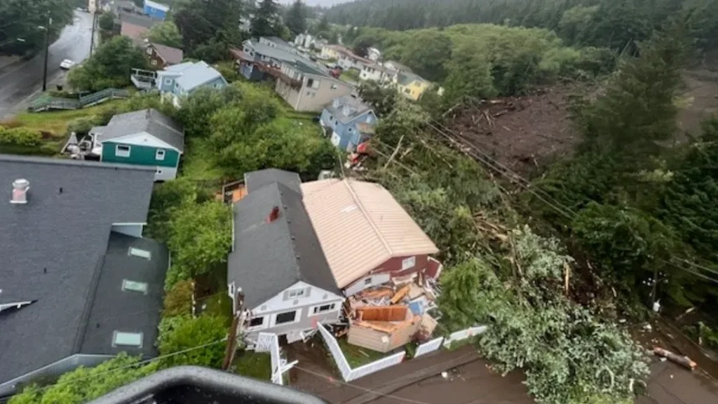 'I never seen a slide of this magnitude': Alaska landslide kills 1, at least 3 injured