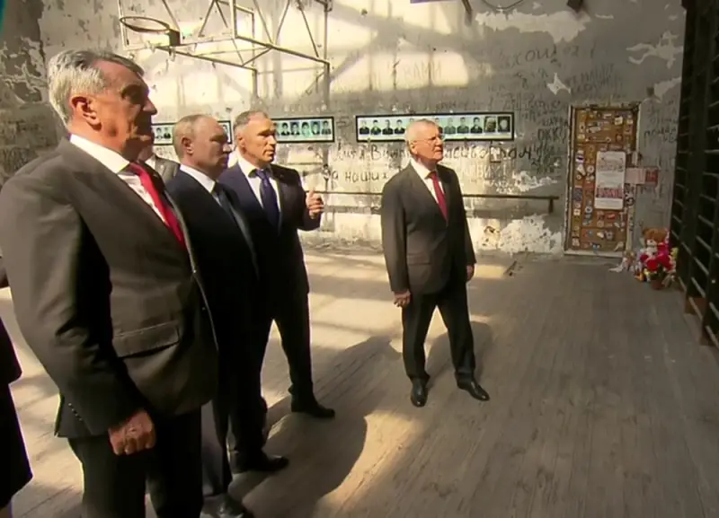 Vladimir Putin visited the school in Beslan for the first time, where the terrorist attack took place in September 2004