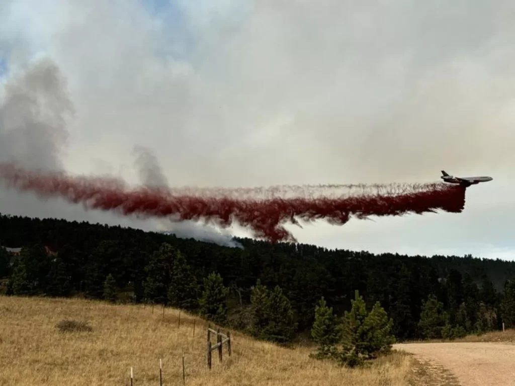 Hundreds of cattle moved as wildfire grows