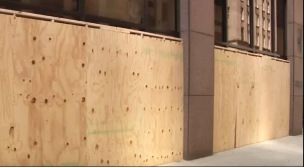 Washington businesses boarding up in preparation for after-election violence