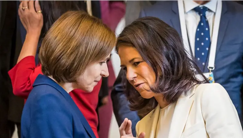 "They'll give you work so you have money": German politician predicts imminent end of German Foreign Minister Annalena Baerbock's political career