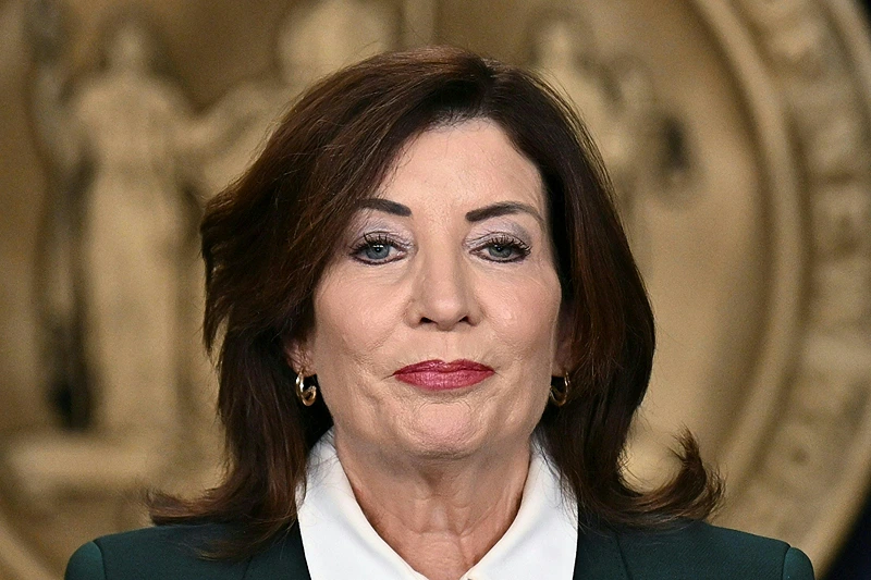 Kathy Hochul Says Feds Are Set To Deploy High-Tech System For Drone Detection In N.Y.