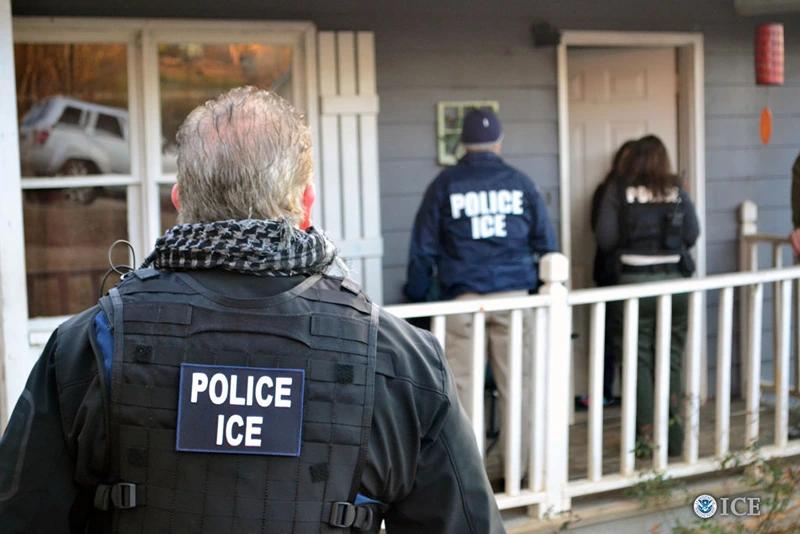 LAUSD Hands Out “Know Your Rights Cards” To Empower Illegal Aliens