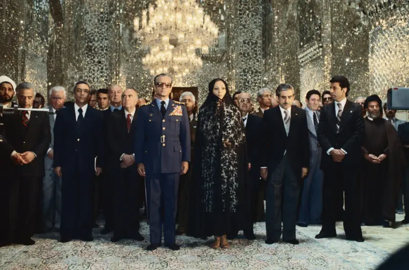 Iran on the Eve of the Islamic Revolution. An Attempt to Modernize a Traditional Society