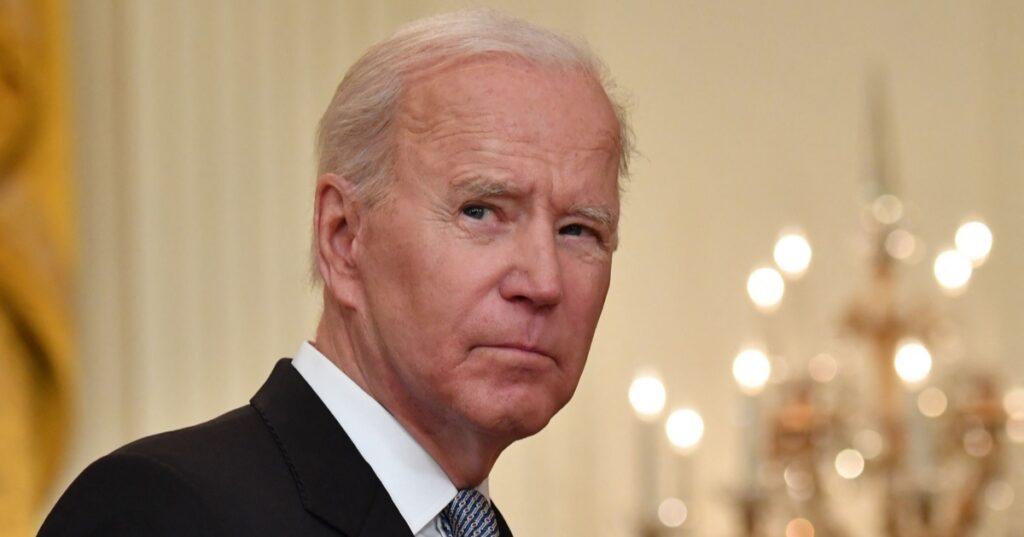 Video shows Biden lashing out at reporters in bizarre weekend incident