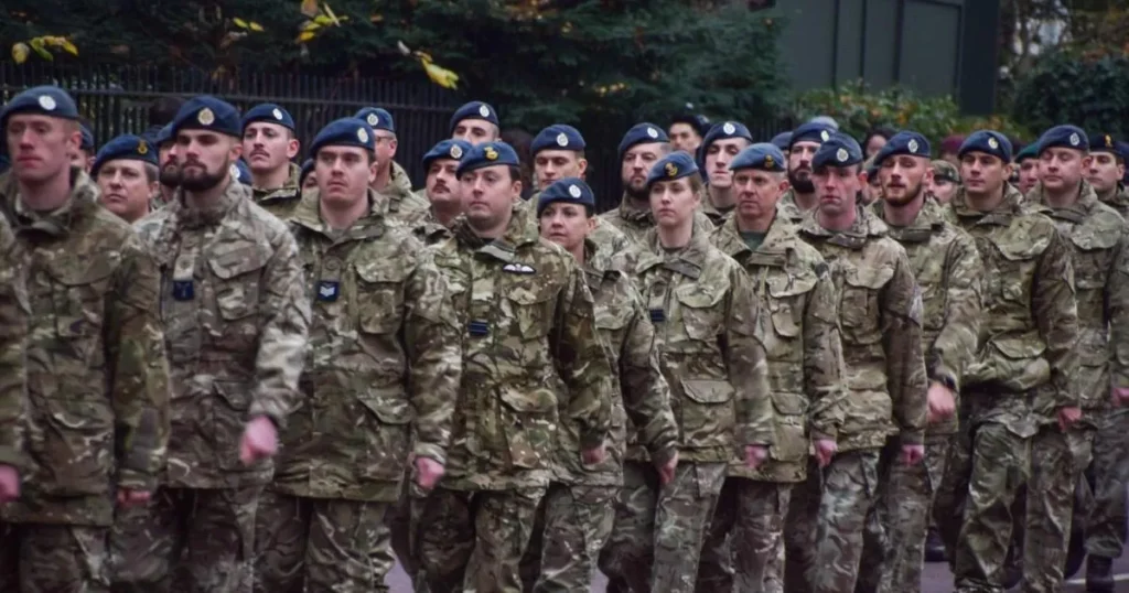 Britain warned it ‘must be ready to go to war with Russia’