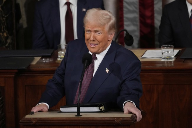 Trump’s Two Epic Mic Drop Moments During His Speech I Can’t Get Over