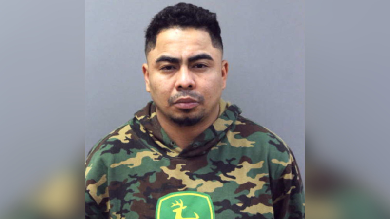ICE Captures Tren de Aragua Gangbanger Released in Chicago Despite Arrests for Murder, Kidnapping, Sex Assault