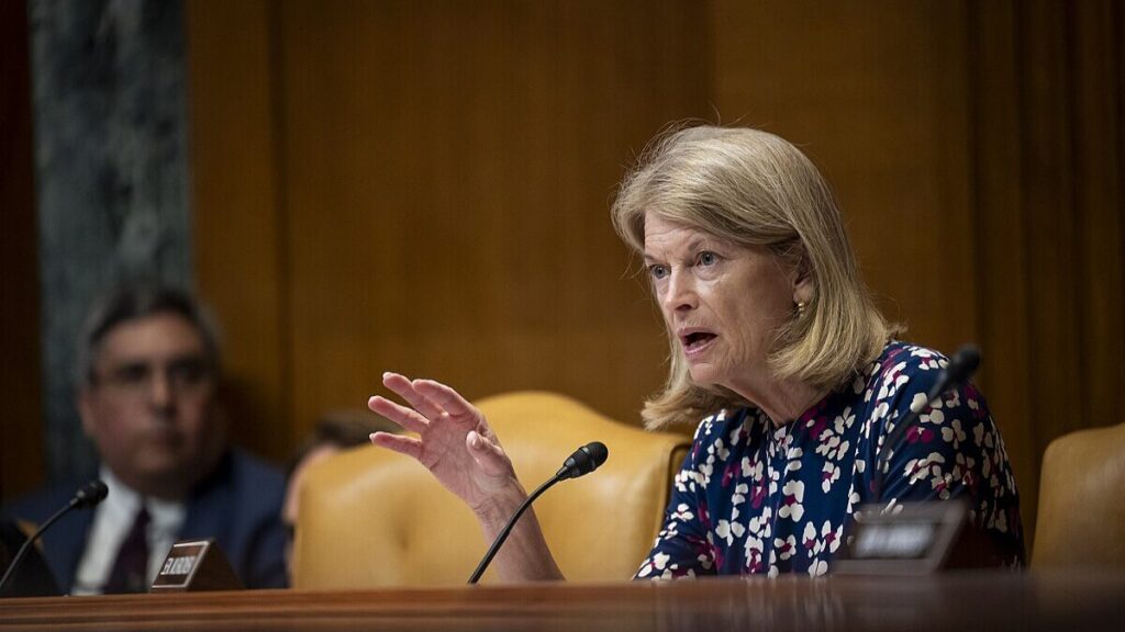 Today In Republicans Being Useless: GOP Senators Salvage Democrats’ ‘Green’ Energy Bailouts