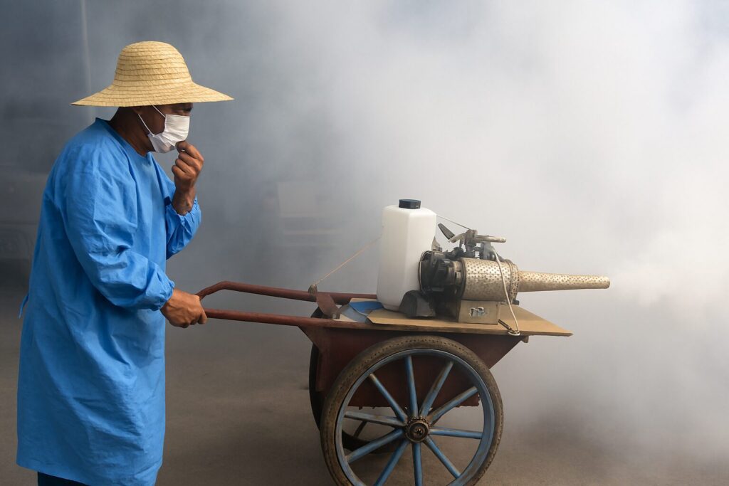 Chinese region reintroduces Covid-era procedures (PHOTOS)