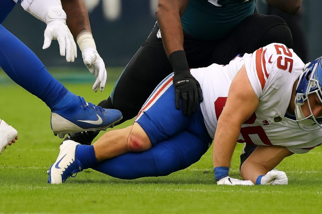 GRAPHIC: New York Giants Star Rookie Suffers Horrific Injury