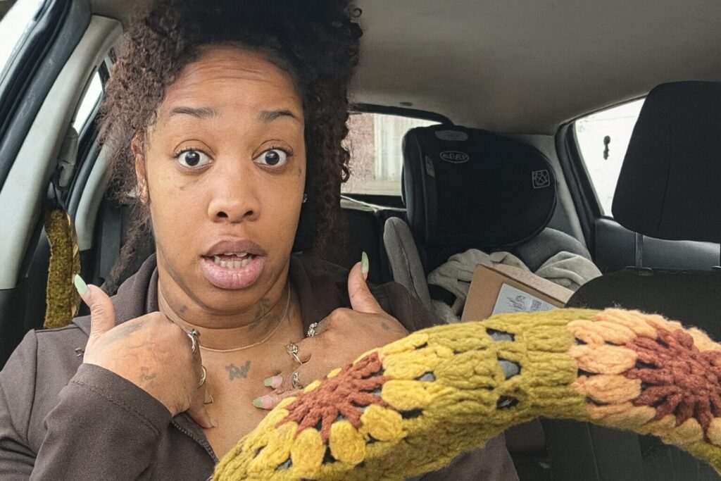 'Get out there and ravish!' Woman 'out of food stamps' shows off stolen goods, urges others to steal at will and 'infiltrate' churches for cash